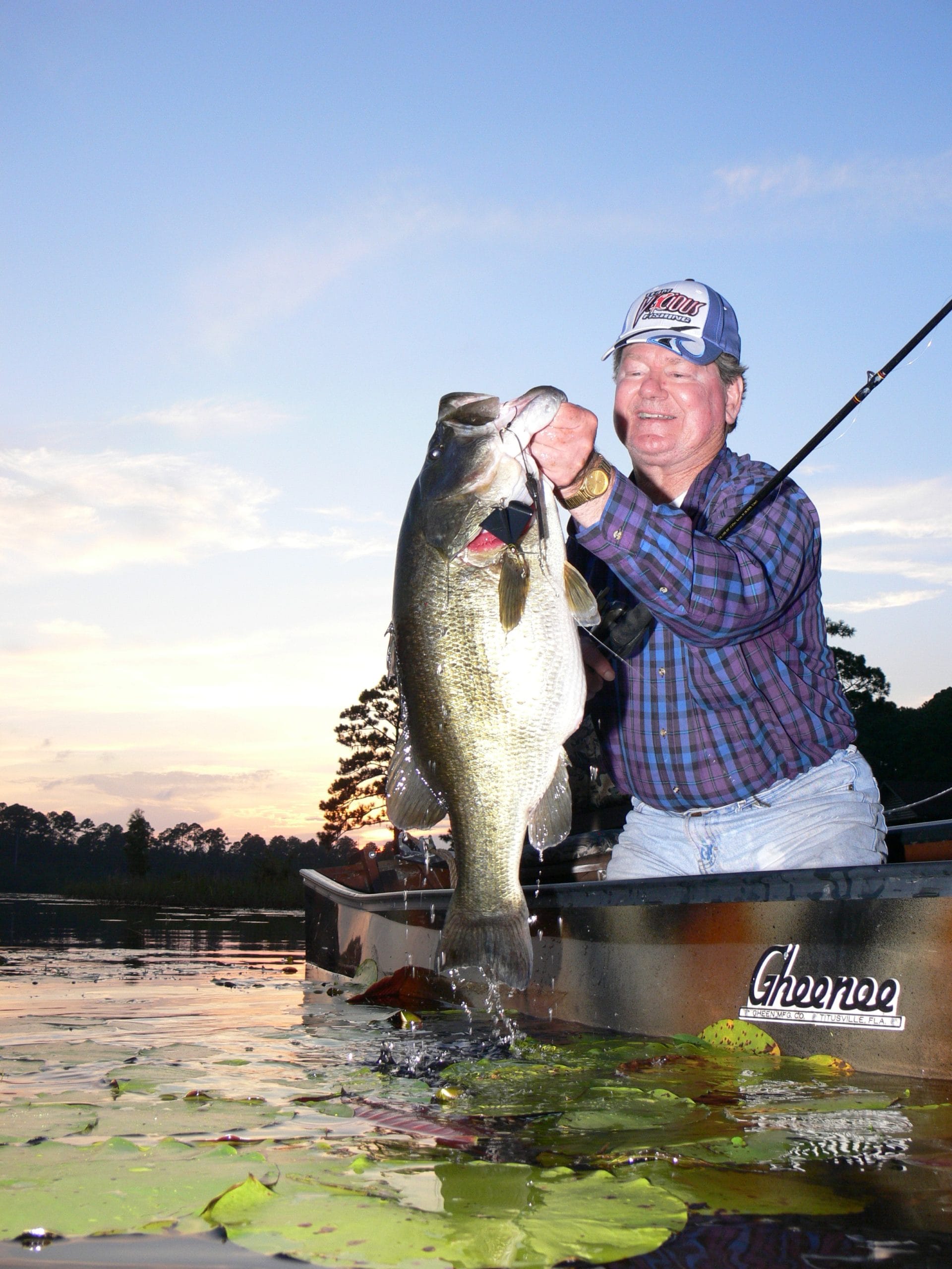Pat Cullen was a master at catching giant largemouth bass. His simple yet effective approach targeted the biggest bass in a lake, and it worked.