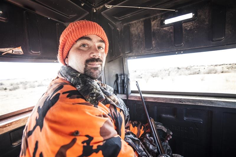 Union roofer Derek Carrington hunts Illinois whitetail in the April 6 episode of Brotherhood Outdoors.