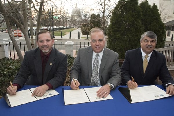 USA_Pure Fishing_MOU Signing (5)