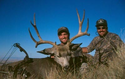 chad_and_client_with_mule_deer_400_02